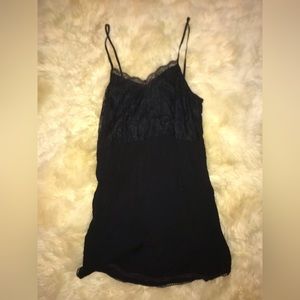 Black lace sleep slip